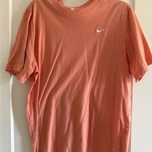 Nike Men's Coral Short Sleeve Tee